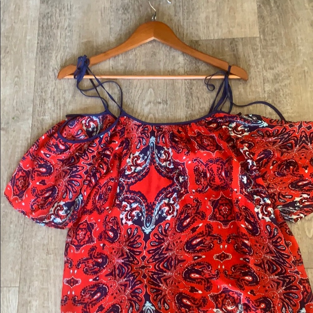 flowy blouse for women